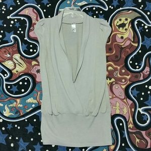 Gray Short Sleeve Pullover Deep V-Neck Sweater